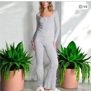 PINK Victoria's Secret Gray Pajama Set